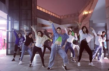 首山成人中国舞视频,舞动身心,传承国韵